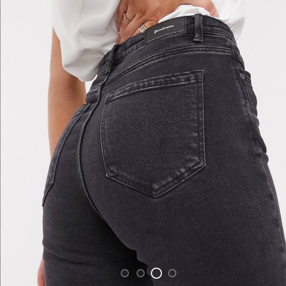 Stradivarius mom slim fit jeans size 2